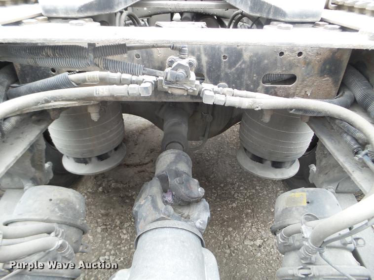 image for item EW9842 2013 Freightliner Coronado glider kit semi truck