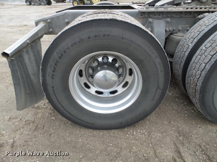 image for item EW9842 2013 Freightliner Coronado glider kit semi truck