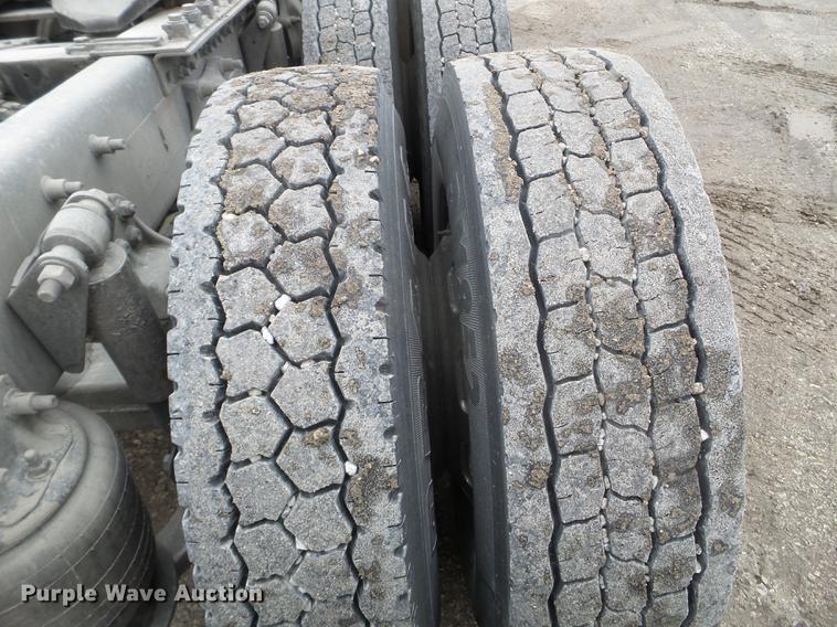 image for item EW9842 2013 Freightliner Coronado glider kit semi truck