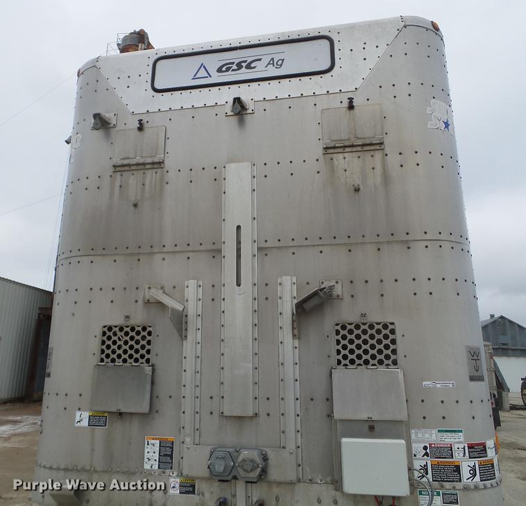 image for item EW9843 2005 Wilson PSDCL-402 livestock trailer