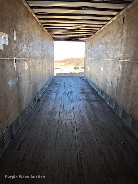 image for item G1468 1995 Miller dry van trailer