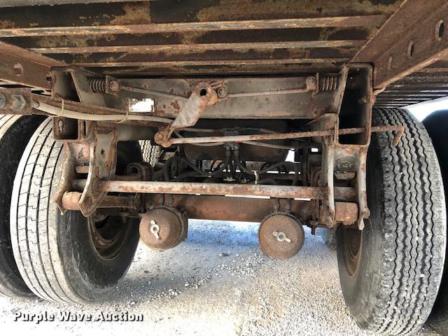 image for item G1469 1995 Monon dry van trailer