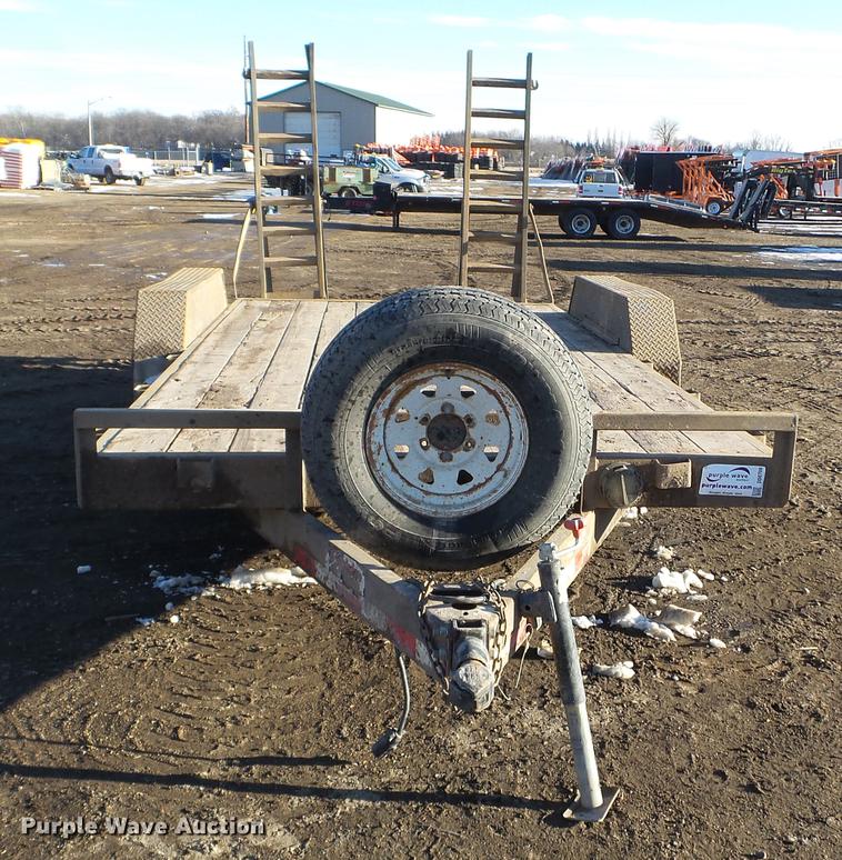 image for item DD0706 2003 PJ utility trailer