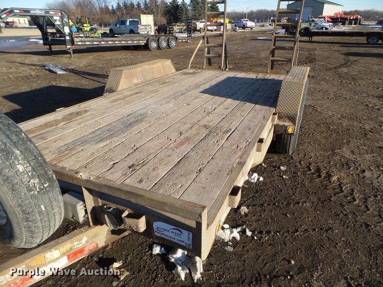 image for item DD0706 2003 PJ utility trailer