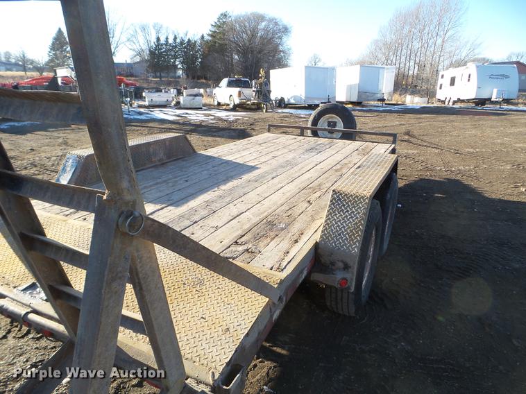 image for item DD0706 2003 PJ utility trailer