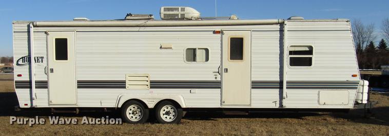 image for item DD0709 2000 Hornet camper