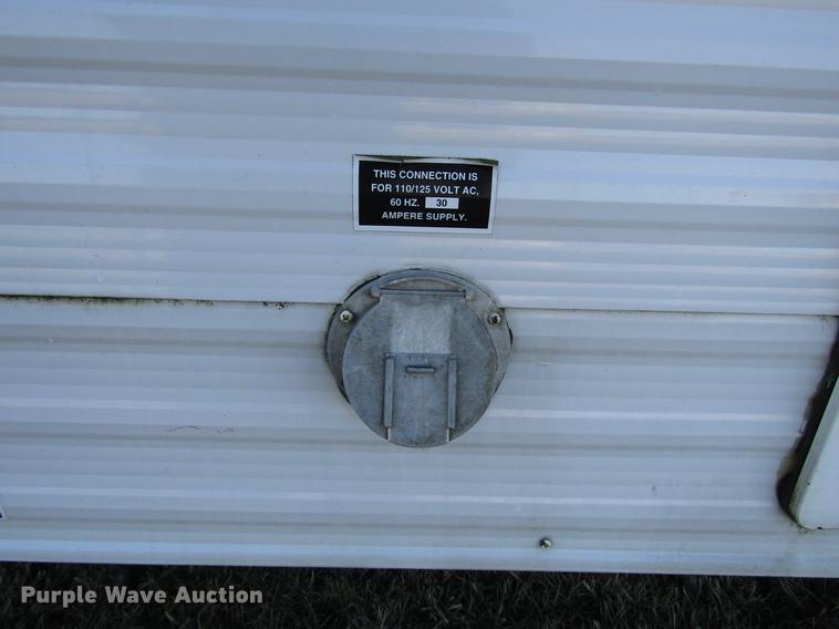 image for item DD0709 2000 Hornet camper