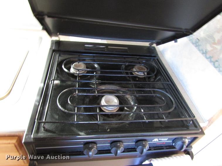 image for item DD0709 2000 Hornet camper