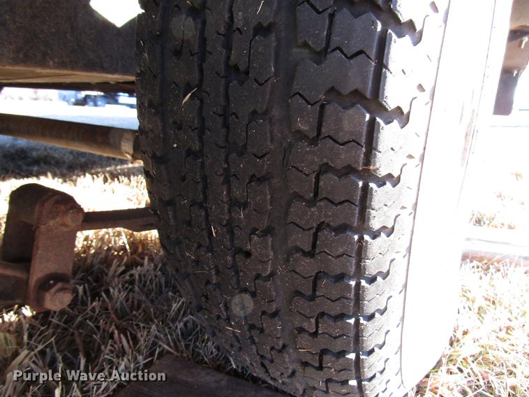 image for item DD0709 2000 Hornet camper