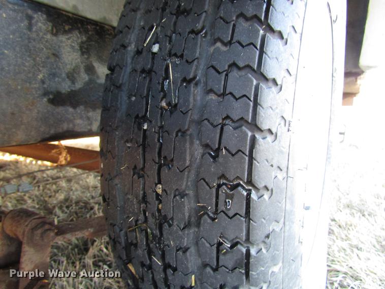 image for item DD0709 2000 Hornet camper