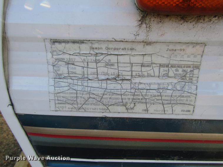 image for item DD0709 2000 Hornet camper