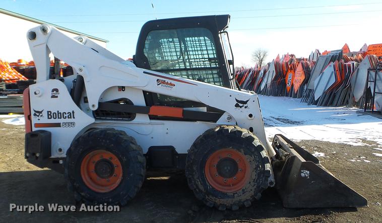 image for item DD0710 2014 Bobcat S850 skid steer