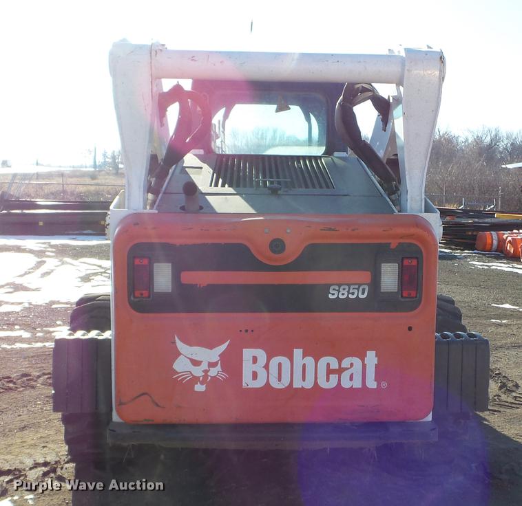 image for item DD0710 2014 Bobcat S850 skid steer