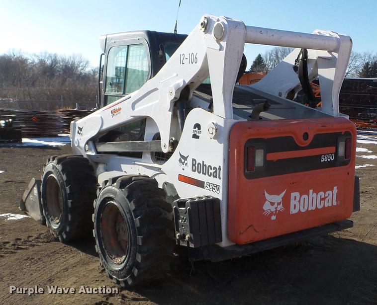 image for item DD0710 2014 Bobcat S850 skid steer