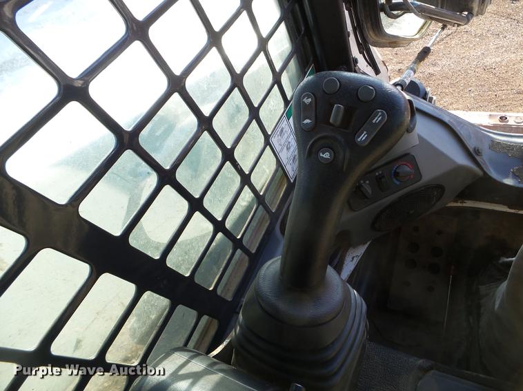 image for item DD0710 2014 Bobcat S850 skid steer