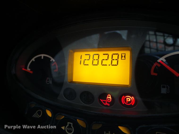 image for item DD0710 2014 Bobcat S850 skid steer