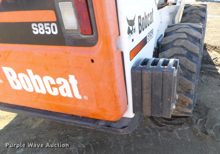 image for item DD0710 2014 Bobcat S850 skid steer