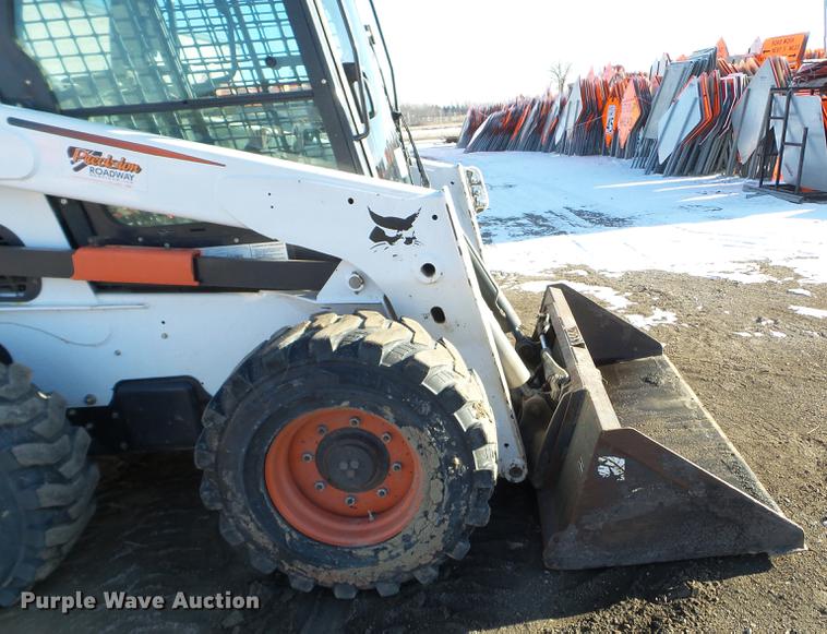 image for item DD0710 2014 Bobcat S850 skid steer