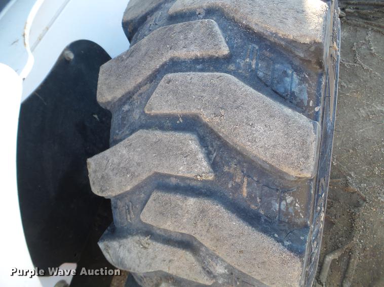 image for item DD0710 2014 Bobcat S850 skid steer