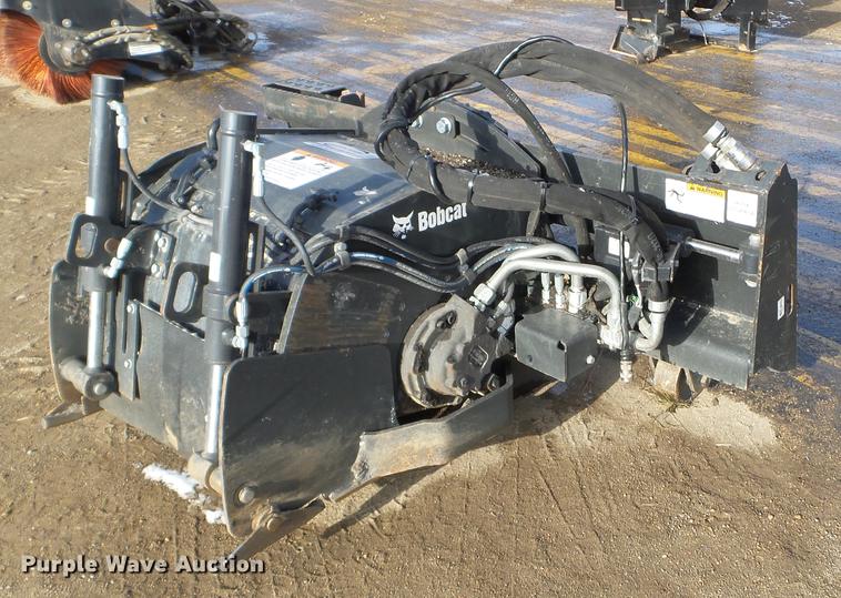 image for item DD0712 Bobcat 24PLA cold planer