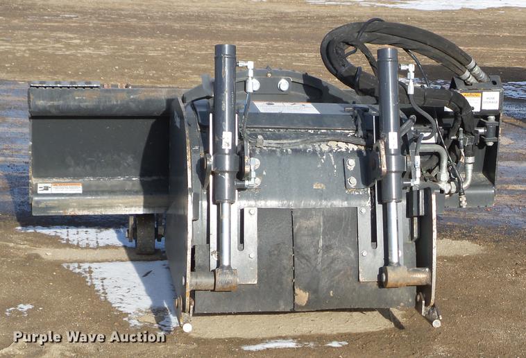 image for item DD0712 Bobcat 24PLA cold planer