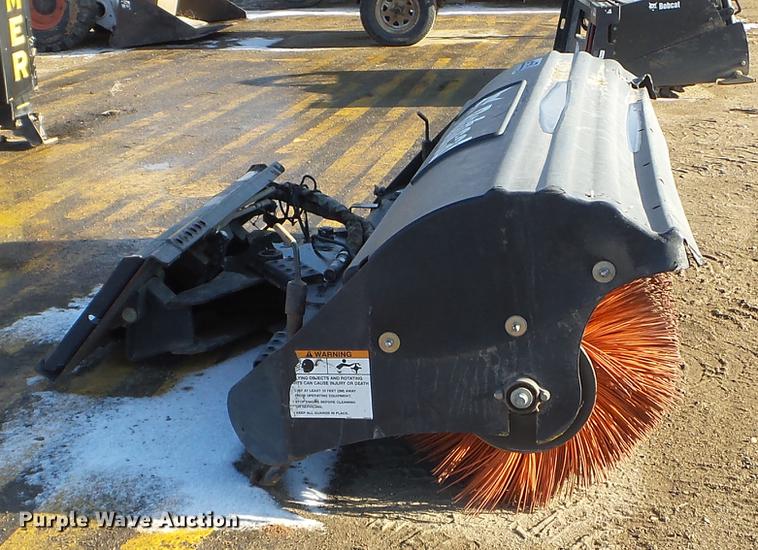image for item DD0714 Bobcat broom