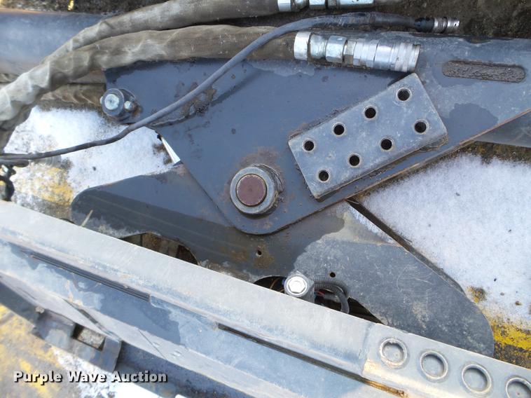 image for item DD0714 Bobcat broom