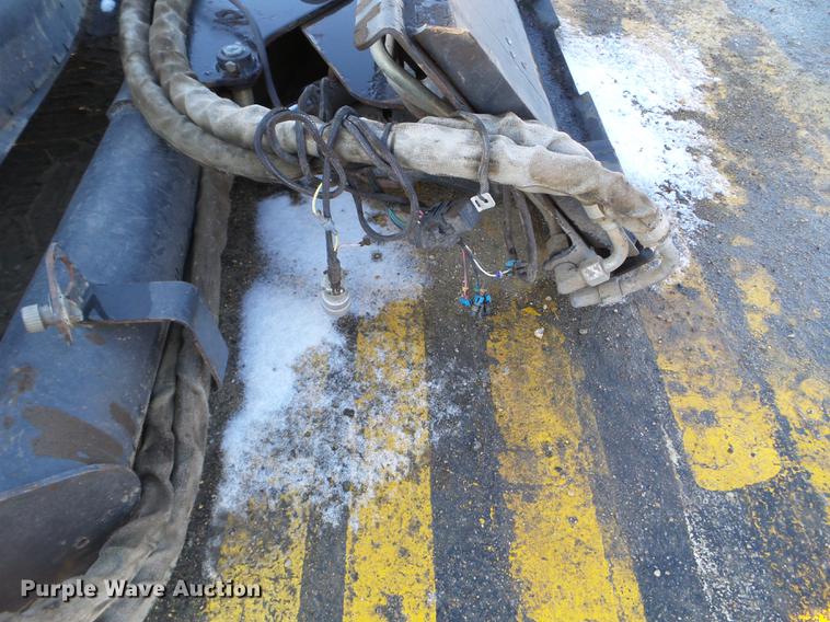 image for item DD0714 Bobcat broom