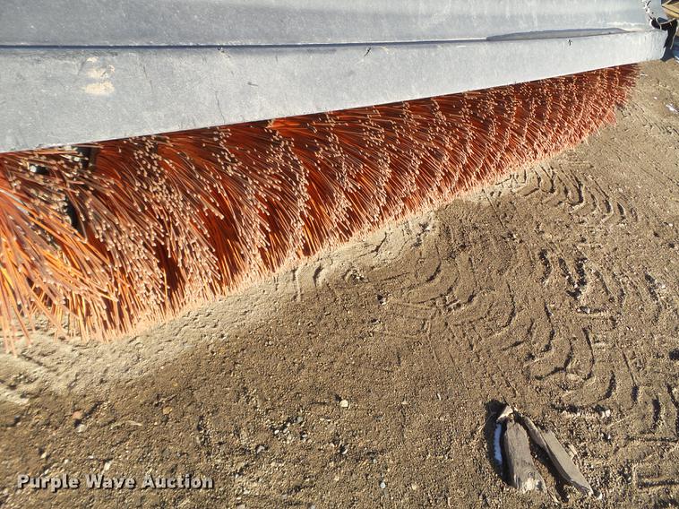 image for item DD0714 Bobcat broom