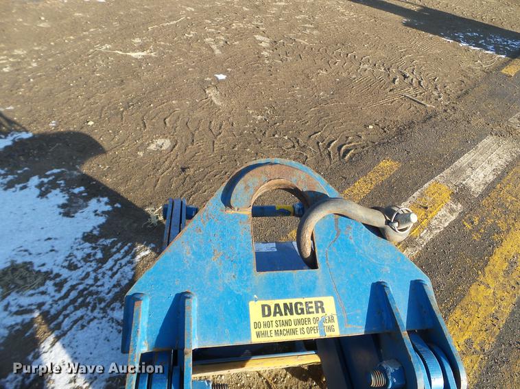 image for item DD0715 Kenco KL9000 barrier wall handler