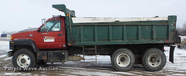 image for item DD0717 2002 GMC C7500 dump truck