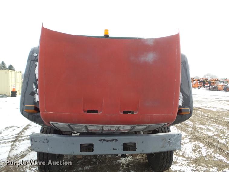 image for item DD0717 2002 GMC C7500 dump truck