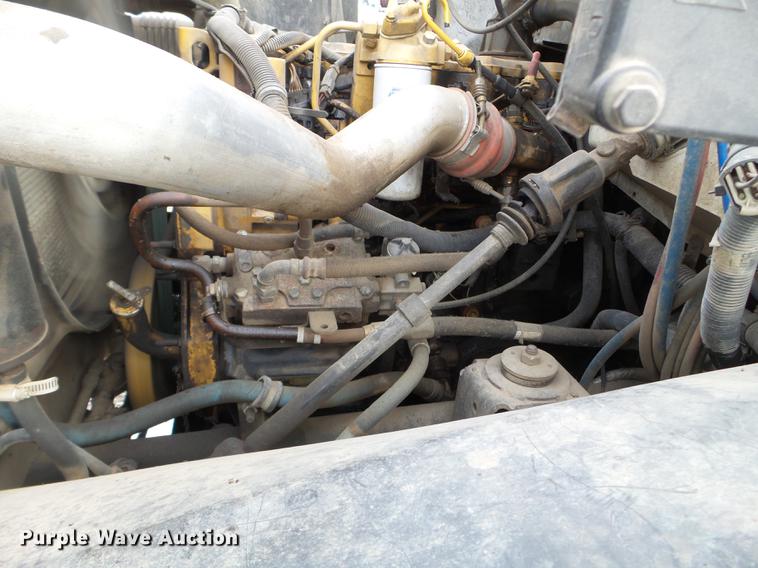 image for item DD0717 2002 GMC C7500 dump truck