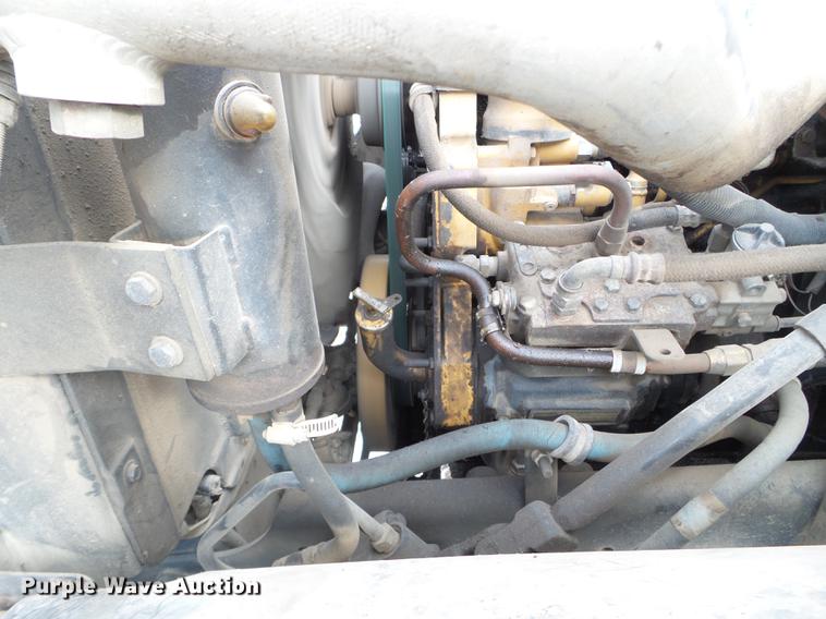 image for item DD0717 2002 GMC C7500 dump truck