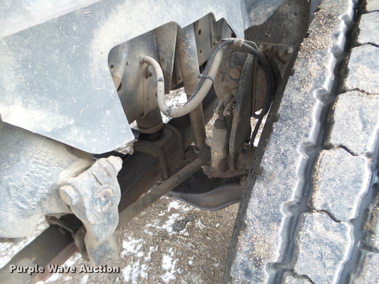 image for item DD0717 2002 GMC C7500 dump truck