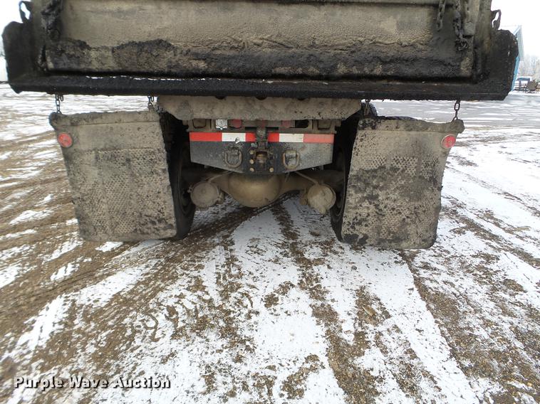 image for item DD0717 2002 GMC C7500 dump truck