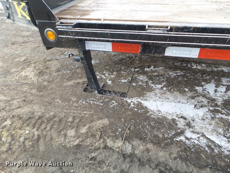 image for item DD0718 2017 Kaufman equipment trailer