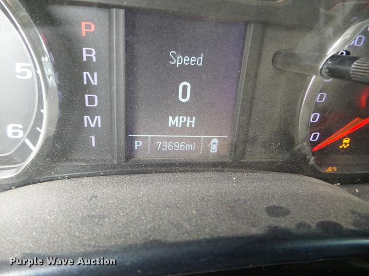 image for item DD0720 2015 Chevrolet Silverado 3500 Crew Cab flatbed pickup truck