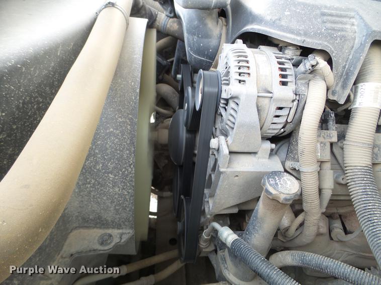 image for item DD0720 2015 Chevrolet Silverado 3500 Crew Cab flatbed pickup truck