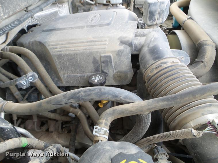 image for item DD0720 2015 Chevrolet Silverado 3500 Crew Cab flatbed pickup truck