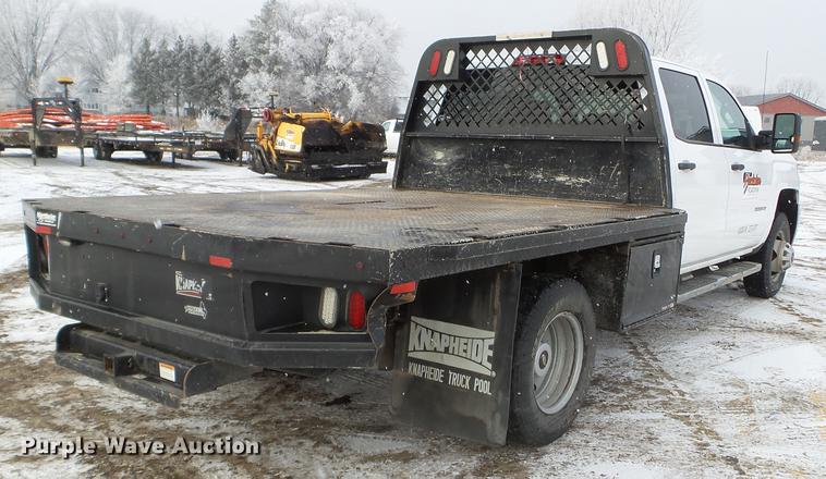 image for item DD0720 2015 Chevrolet Silverado 3500 Crew Cab flatbed pickup truck