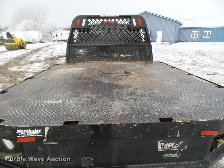 image for item DD0720 2015 Chevrolet Silverado 3500 Crew Cab flatbed pickup truck