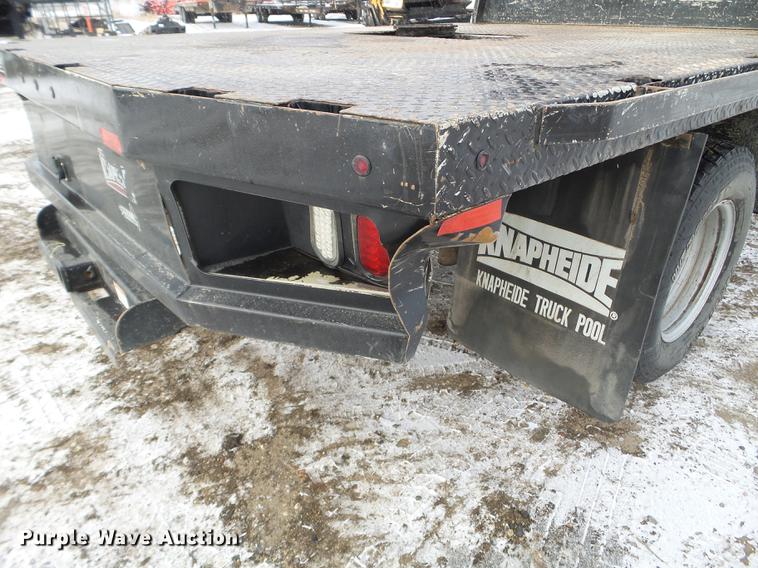 image for item DD0720 2015 Chevrolet Silverado 3500 Crew Cab flatbed pickup truck