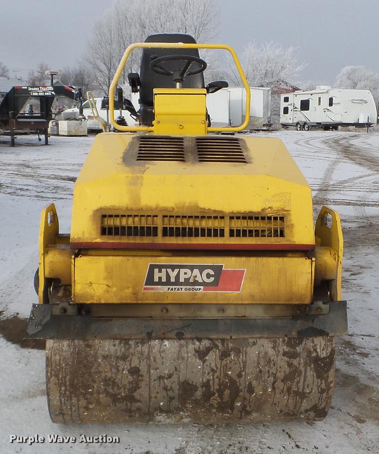 image for item DD0721 Hypac 07476B double drum vibratory roller