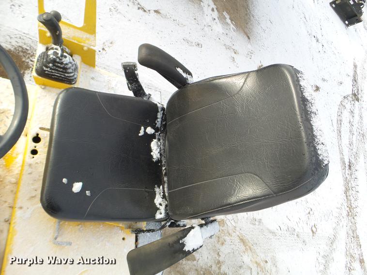 image for item DD0721 Hypac 07476B double drum vibratory roller