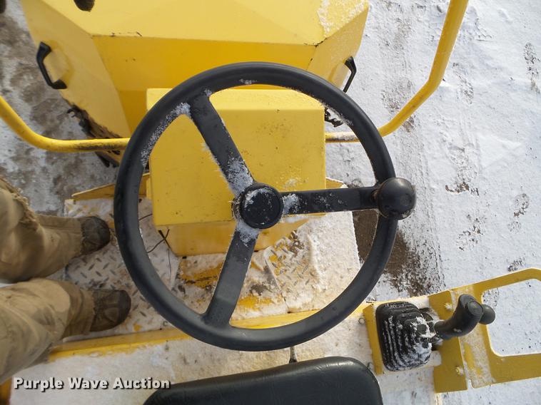 image for item DD0721 Hypac 07476B double drum vibratory roller