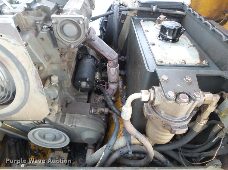 image for item DD0721 Hypac 07476B double drum vibratory roller