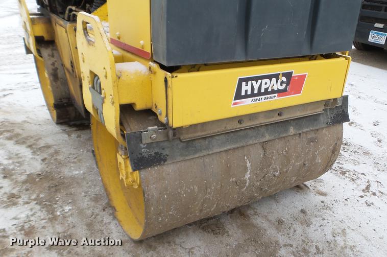 image for item DD0721 Hypac 07476B double drum vibratory roller