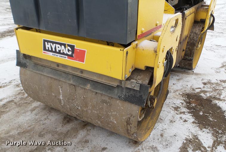 image for item DD0721 Hypac 07476B double drum vibratory roller