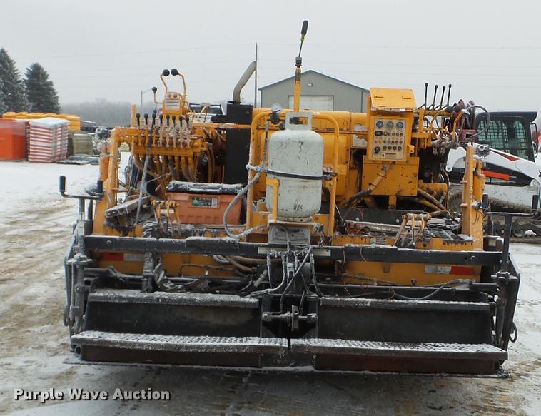 image for item DD0722 2005 Lee Boy 8500 paver